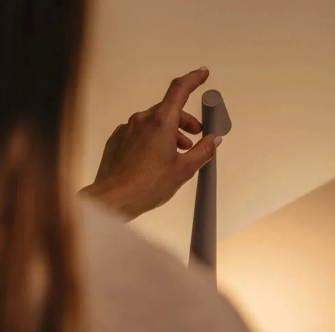 Nordic Minimalistic Design Mood Lamp, Wireless LED Reading and Dinner Lamp